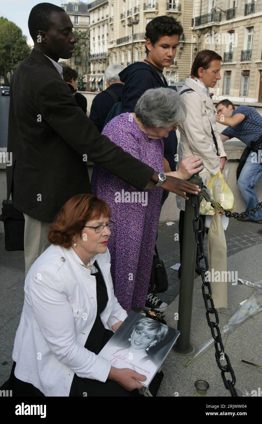 Paris diana spencer hires stock photography and images Alamy