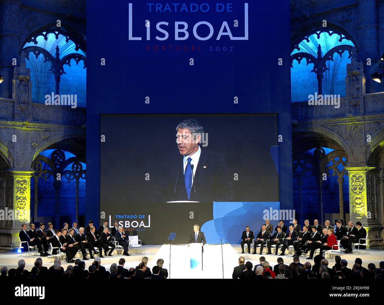 Premierminister Minister Jose Socrates EU-Ratspräsident Portugal anlässlich der Unterzeichnung des Reformvertrags der Europäischen Union Lissabon  PUBLICATIONxNOTxINxCHN Stock Photo
