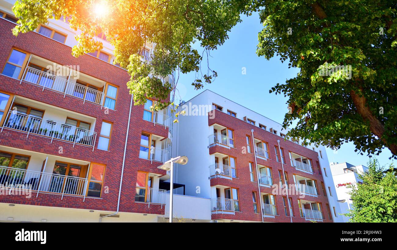 Terraced Apartments Offer Outdoor Space | Designs & Ideas on Dornob - Green Building Apartment Complexes