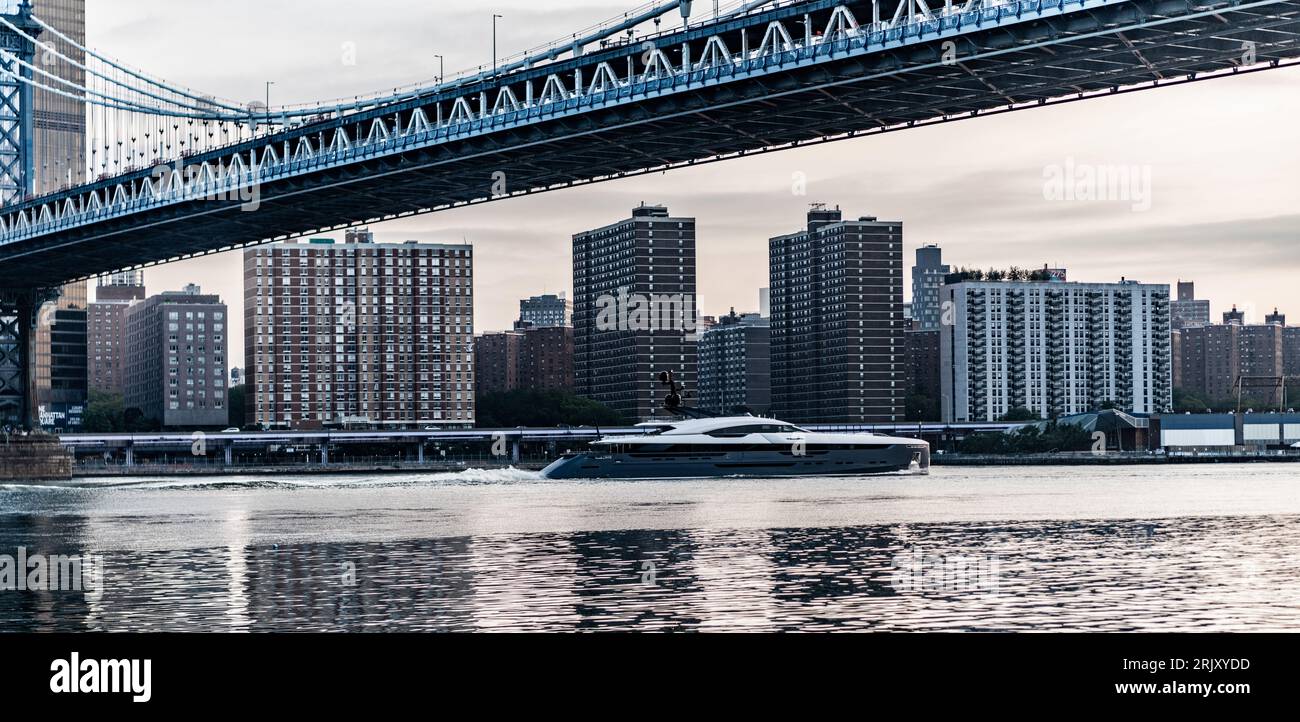 East River crossing. architecture of historic bridge in manhattan ...