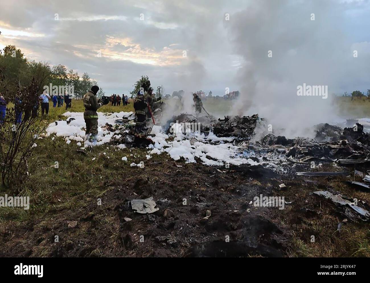 Tver, Russian Federation. 23rd Aug, 2023. Rescuers work at the site of a plane crash near the village of Kuzhenkino, Tver region, Russia on August 23, 2023. Russian Ministry of Emergency Situations said on Wednesday that a private plane crashed in Tver region, killing all 10 people aboard, while the Russian Federal Air Transport Agency, Rosaviatsia, said that Wagner chief Yevgeny Prigozhin was on the list of passengers. Photo by Russian Investigative Committee/ Credit: UPI/Alamy Live News Stock Photo
