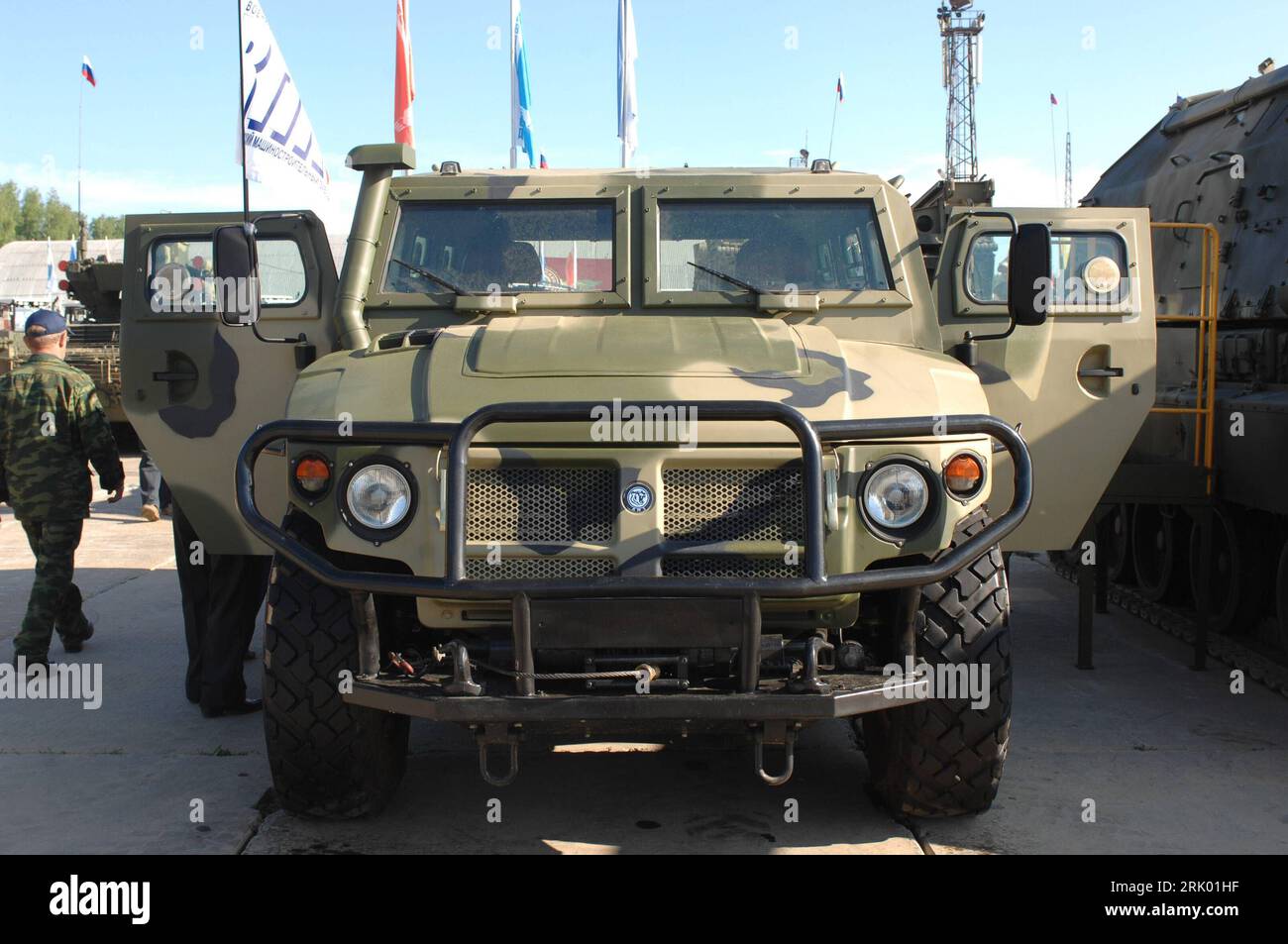 Fahrzeug jeep hi-res stock photography and images - Alamy