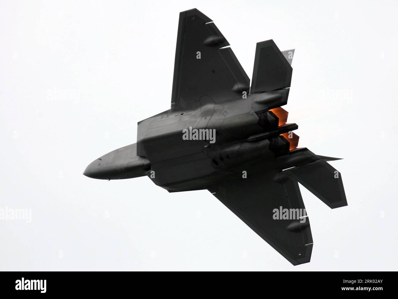 Flugzeug f 22 raptor hi-res stock photography and images - Alamy