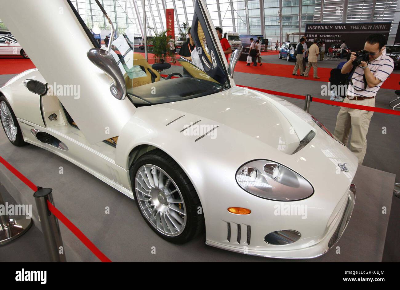 Shanghai auto show 2008 hi-res stock photography and images - Alamy