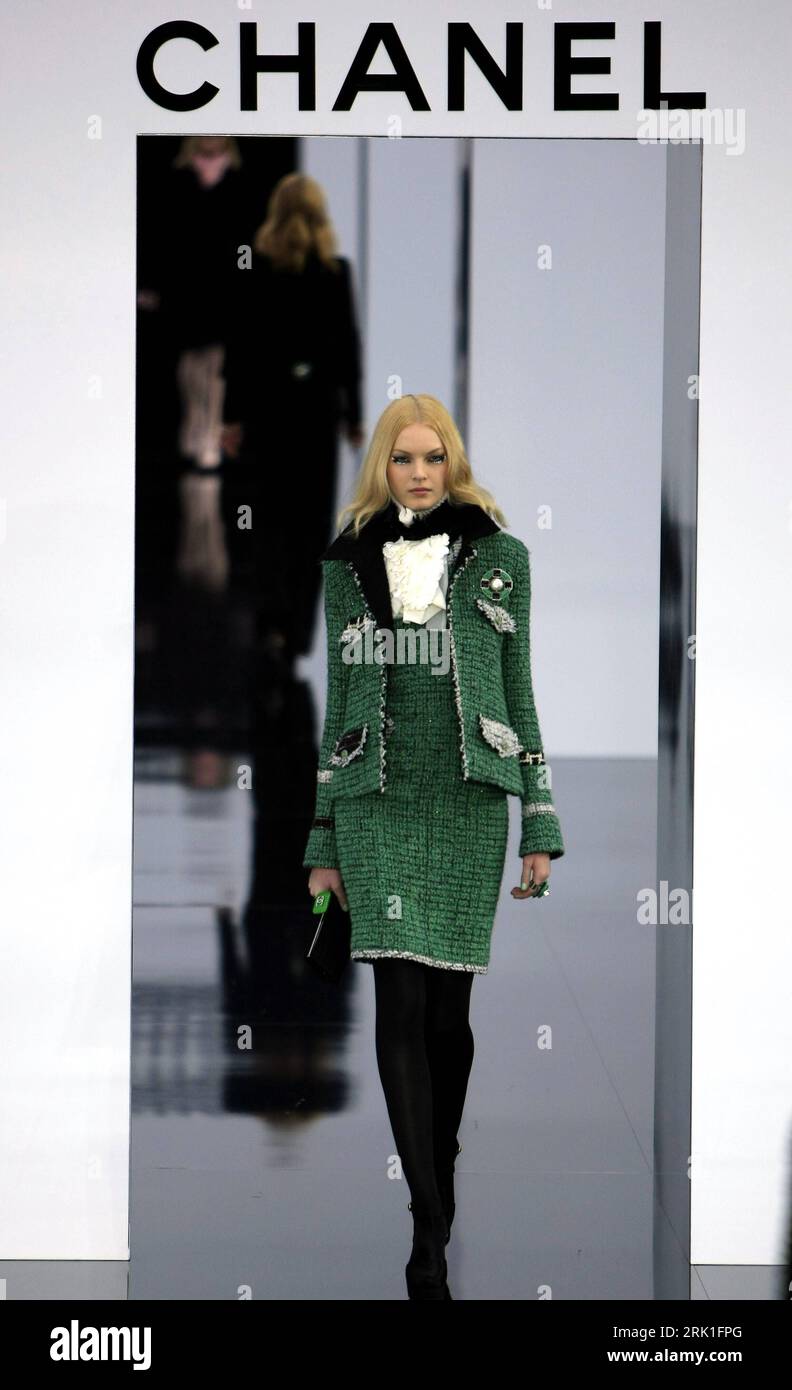In chanel outfit hi-res stock photography and images - Alamy