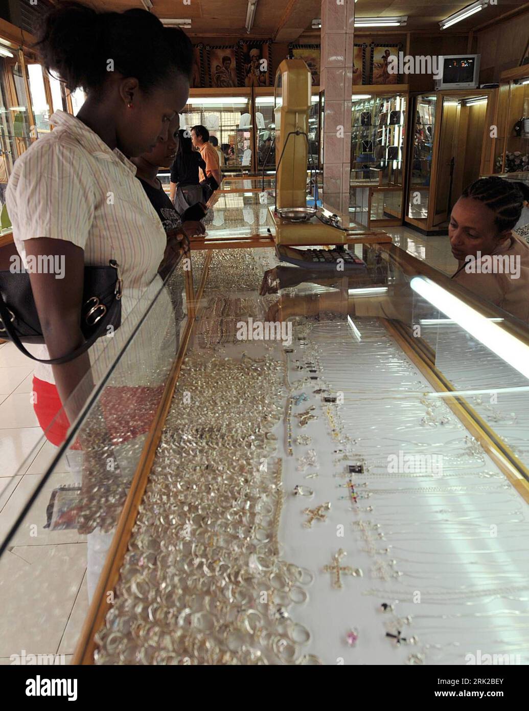 1st Anniversary Celebration Set -さくらみこ Capital of ethiopia hi-res stock photography and images - Page 2