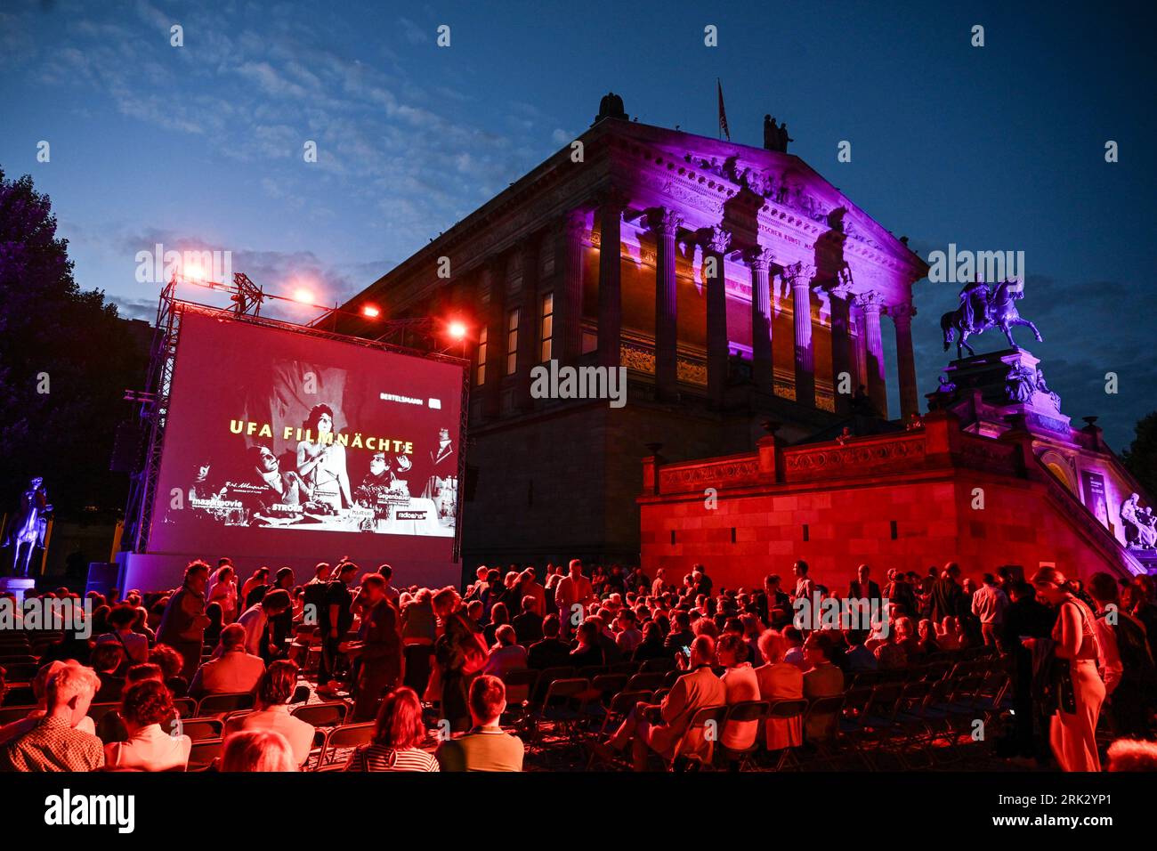 Weimar cinema hi-res stock photography and images - Alamy
