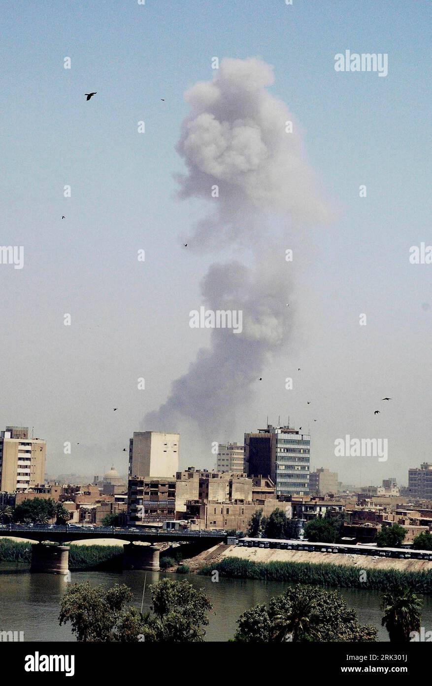 Highway of death iraq hi-res stock photography and images - Alamy