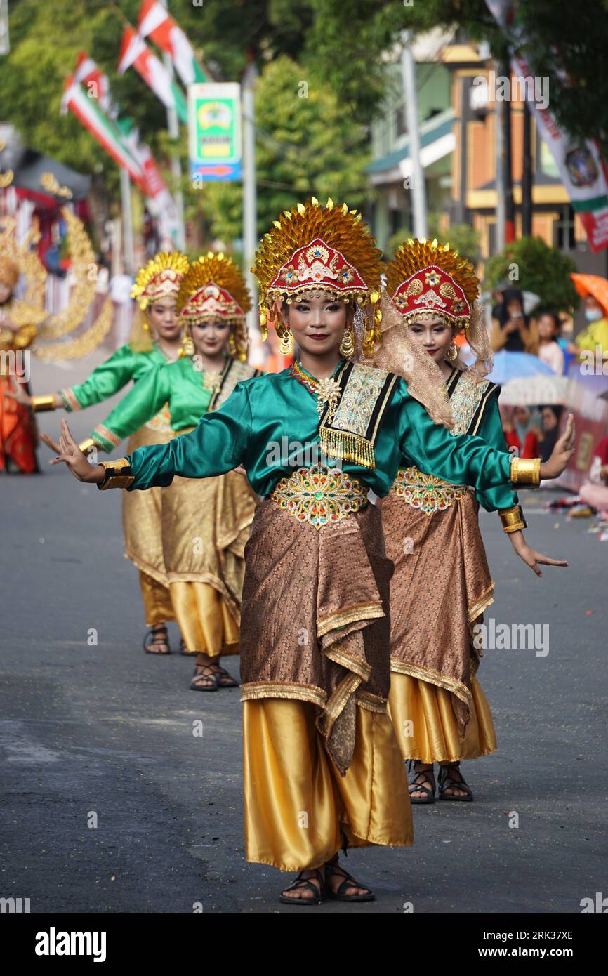 Zapin melayu dance from Riau at BEN Carnival. Zapin comes from the ...