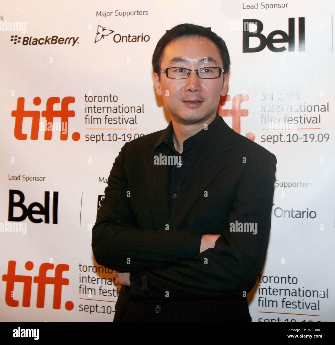 Bildnummer: 53350962  Datum: 12.09.2009  Copyright: imago/Xinhua (090912) -- TORONTO, Sept. 12, 2009 (Xinhua) -- Chinese director Lu Chuan arrives for the screening of the film City of Life and Death during the 34th Toronto International Film Festival Sept. 11, 2009. The festival runs from Sept. 10 to 19. (Xinhua/Zou Zheng) (gj) (1)CANADA-TORONTO-FILM FESTIVAL-CITY OF LIFE AND DEATH PUBLICATIONxNOTxINxCHN People Film Festival Toronto Filmfestival kbdig xcb 2009 quer premiumd o0 tiff . o00 Porträt    Bildnummer 53350962 Date 12 09 2009 Copyright Imago XINHUA  Toronto Sept 12 2009 XINHUA Chinese Stock Photo