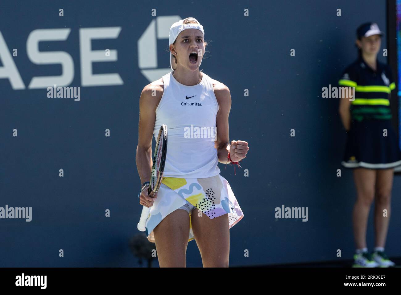 Emiliana Arango of Colombia reacts during 1st round match against Ipek