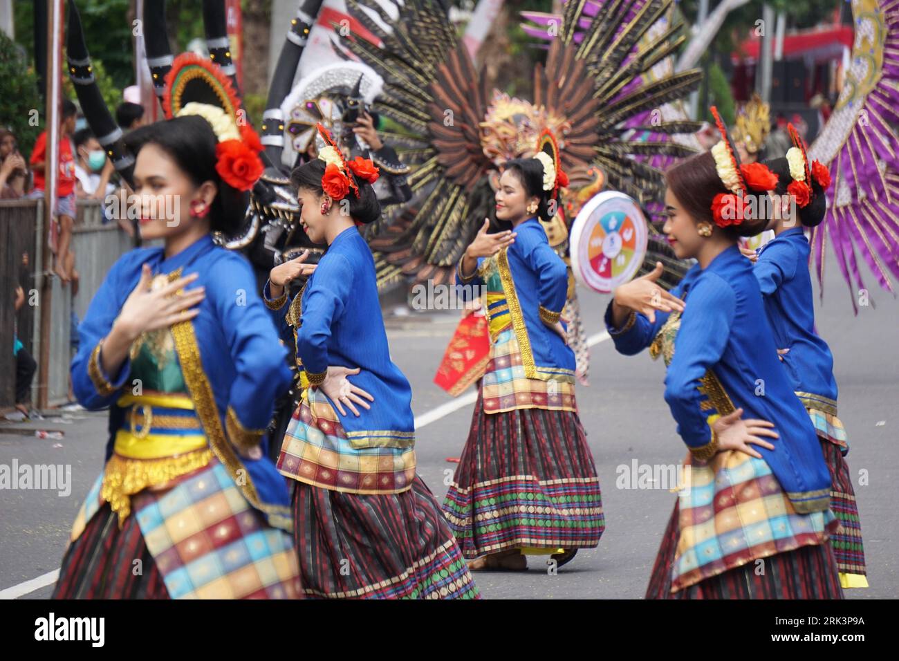 Galangi dance from south sulawesi at BEN Carnival. This dance depicts courage, dexterity and attacking the enemy Stock Photo