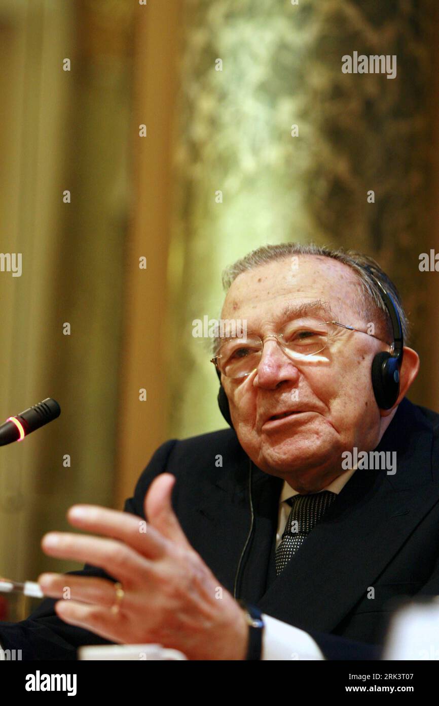 Giulio andreotti hi-res stock photography and images - Alamy