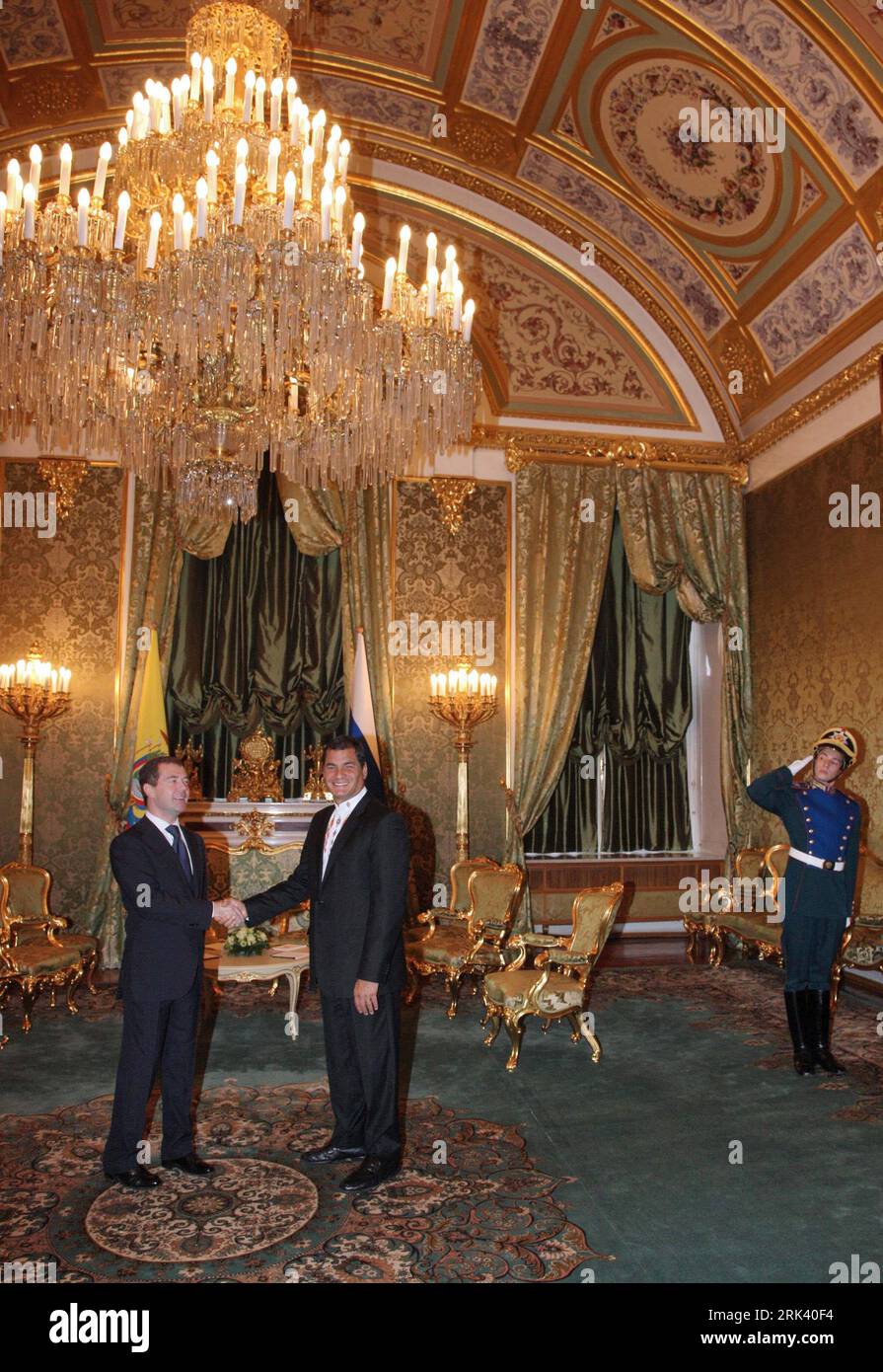 Bildnummer: 53564409  Datum: 29.10.2009  Copyright: imago/Xinhua (091030) -- MOSCOW, Oct. 30, 2009 (Xinhua) -- Russian President Dmitry Medvedev (L) meets with his visiting Ecuadorian counterpart Rafael Correa (C) in Moscow, Russia, Oct. 29, 2009. (Xinhua) (hdt) (1)RUSSIA-ECUADOR-PRESIDENT-DIPLOMACY PUBLICATIONxNOTxINxCHN People Politik kbdig xsk 2009 hoch     Image number 53564409 Date 29 10 2009 Copyright Imago XINHUA  Moscow OCT 30 2009 XINHUA Russian President Dmitry Medvedev l Meets With His Visiting Ecuadorian Part Rafael Correa C in Moscow Russia OCT 29 2009 XINHUA HDT 1 Russia Ecuador Stock Photo