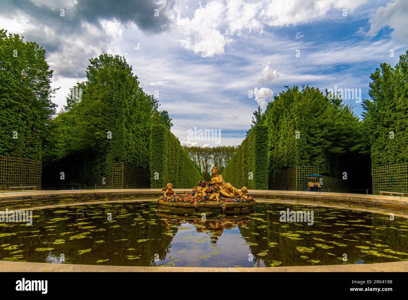 Versailles, France, 04 mai 2022, Parc du château de Versailles, Bassin de Flore Stock Photo
