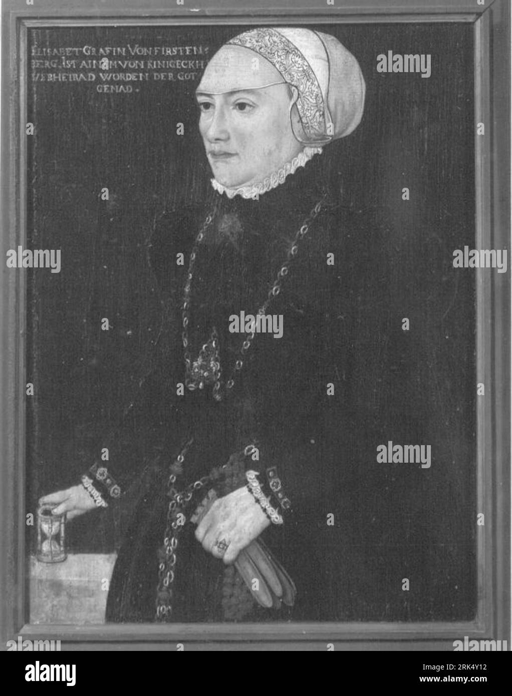 Bildnis Elisabeth Gräfin von Fürstenberg Rückseite: ausgeblichenes Wappen circa 1550 by Hans Schöpfer (I) Stock Photo