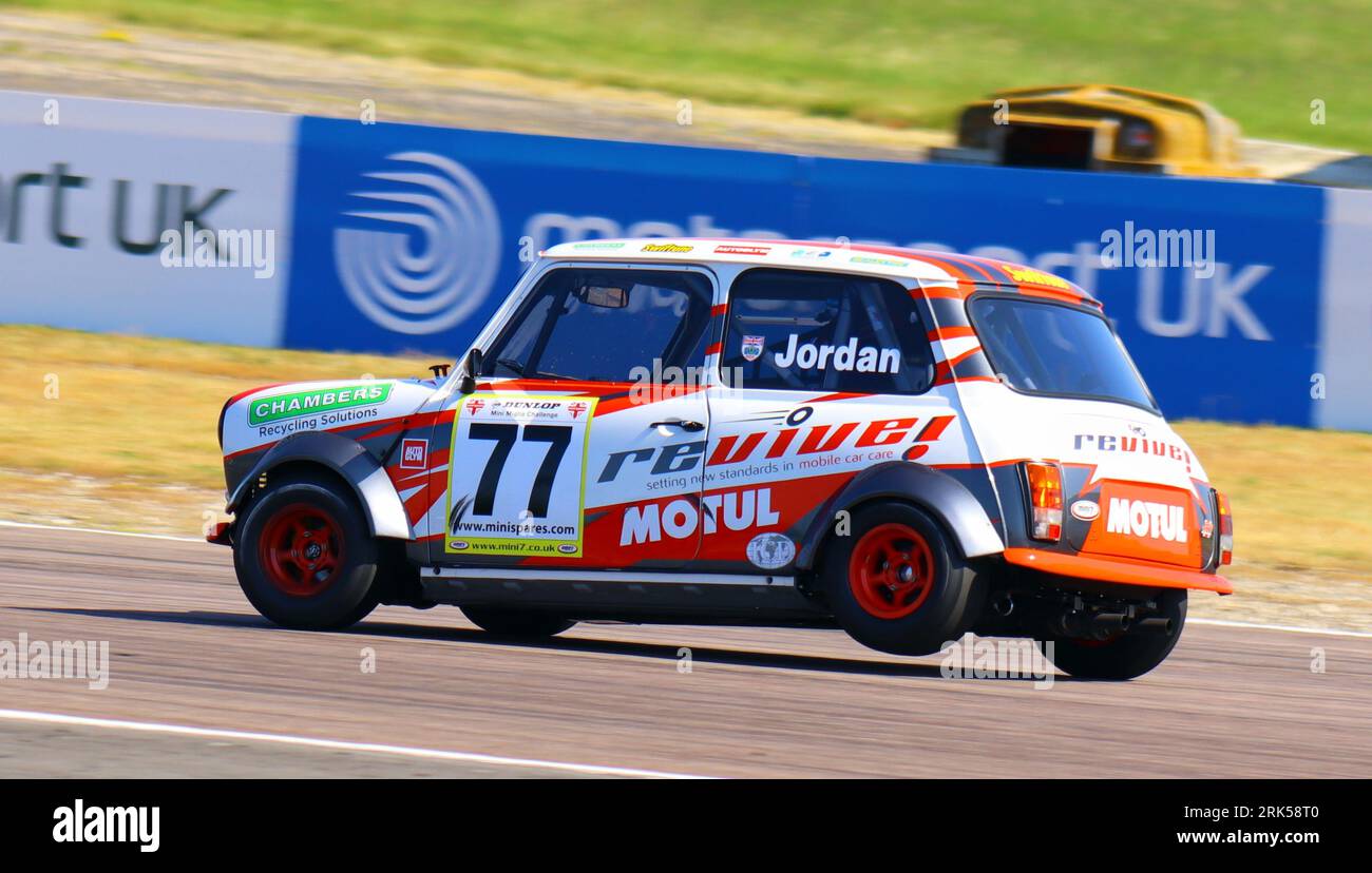 Mini Racing Thruxton Thruxton race track hi-res stock photography and images - Alamy