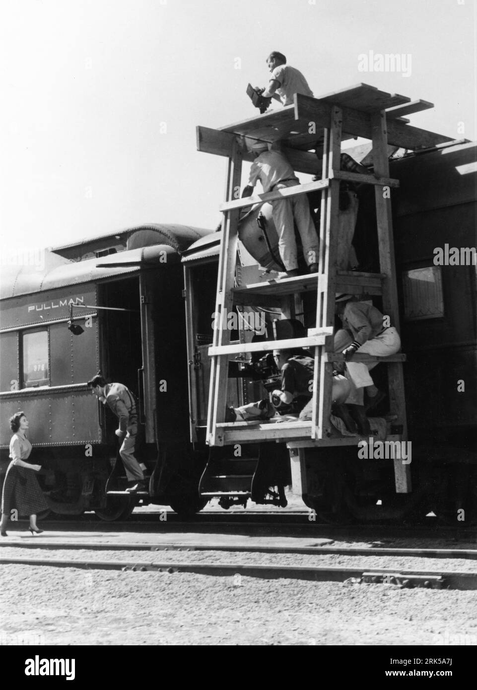 JEAN SIMMONS and ROCK HUDSON on set location candid filming with movie