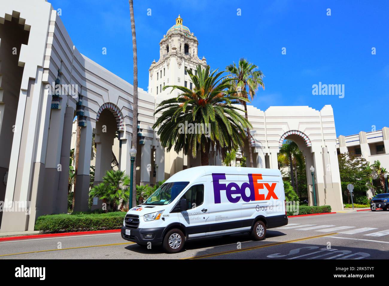 Truck speed delivery label hires stock photography and images Alamy