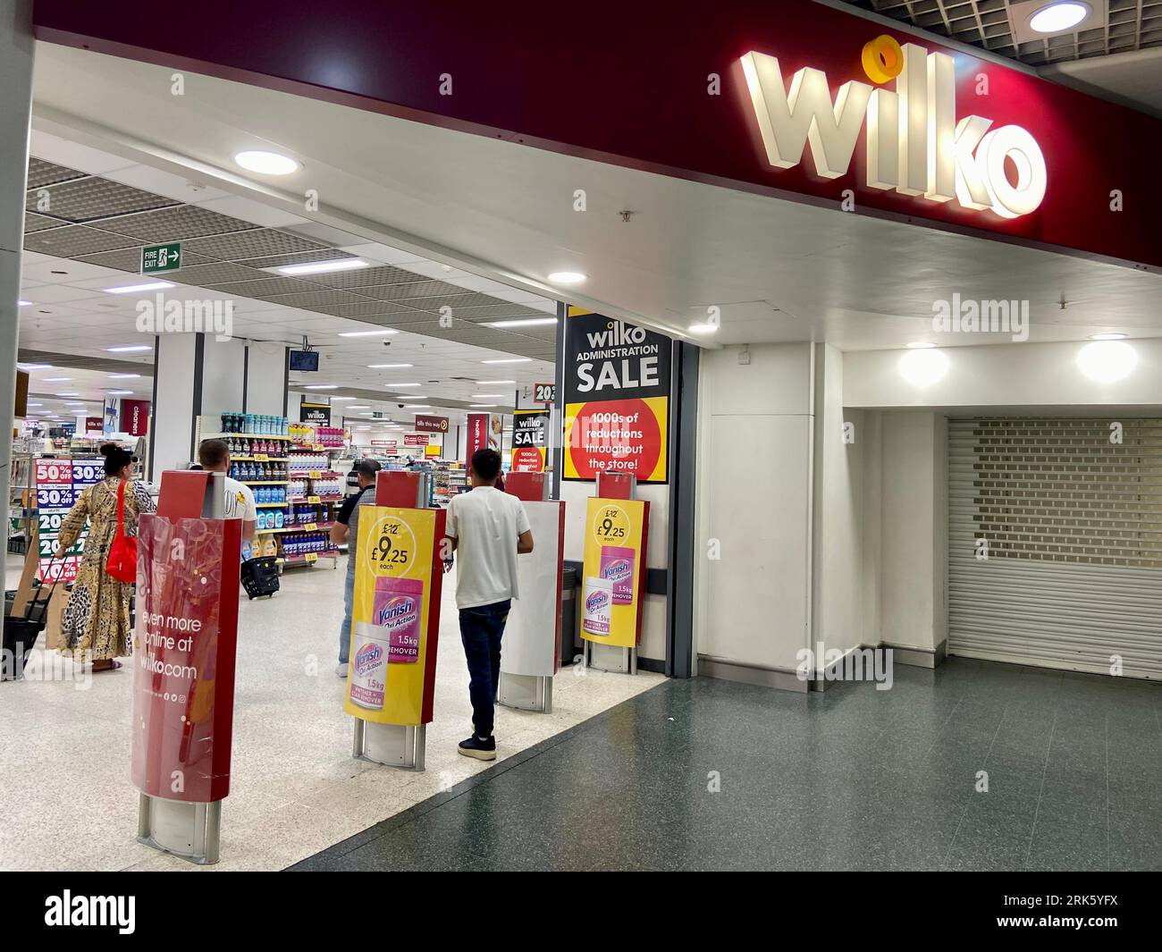wood green shopping city wilco store closing as administration fails