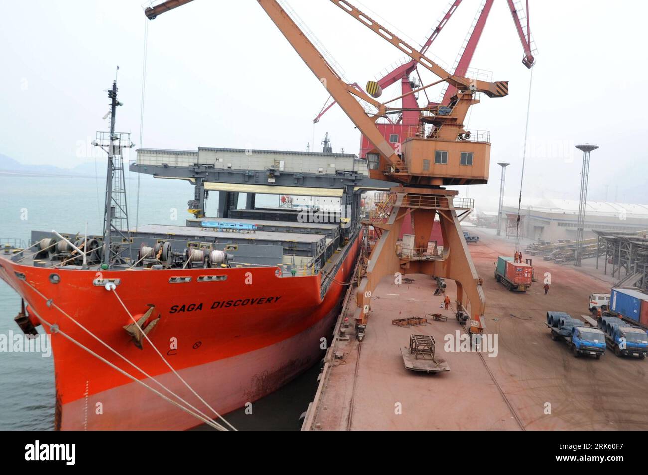 Stevedoring hires stock photography and images Alamy
