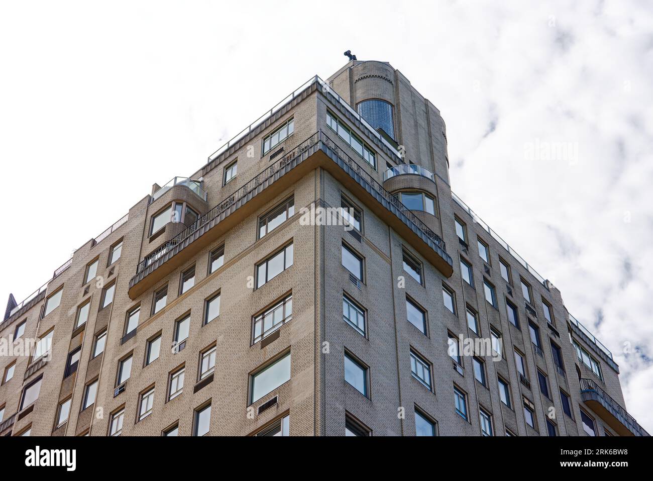 Stone High Rise UES Historic District: Emery Roth designed 875 Fifth Avenue, a ...