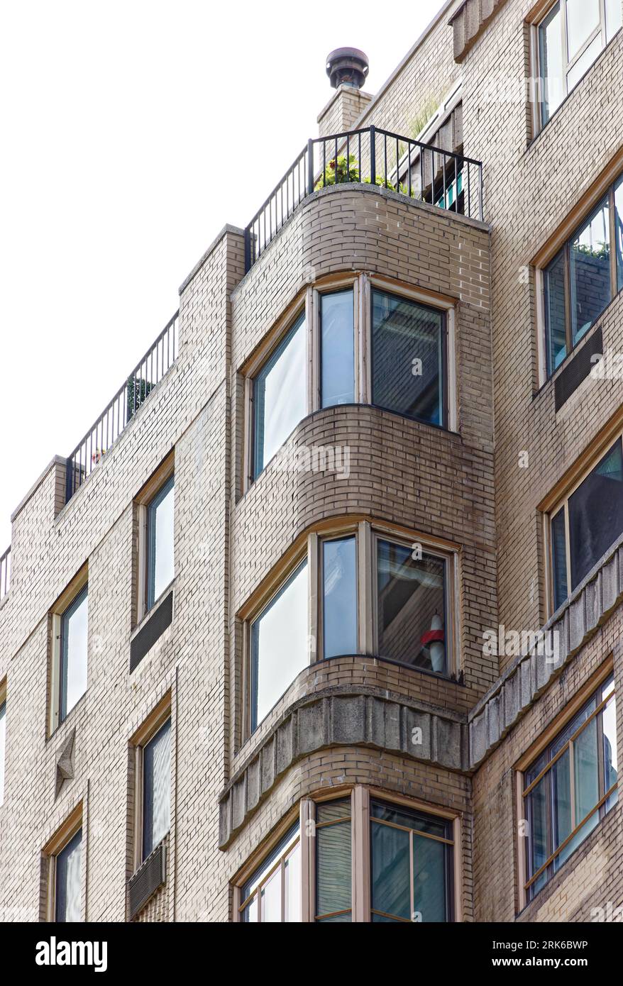 Stone High Rise UES Historic District: Emery Roth designed 875 Fifth Avenue, a ...