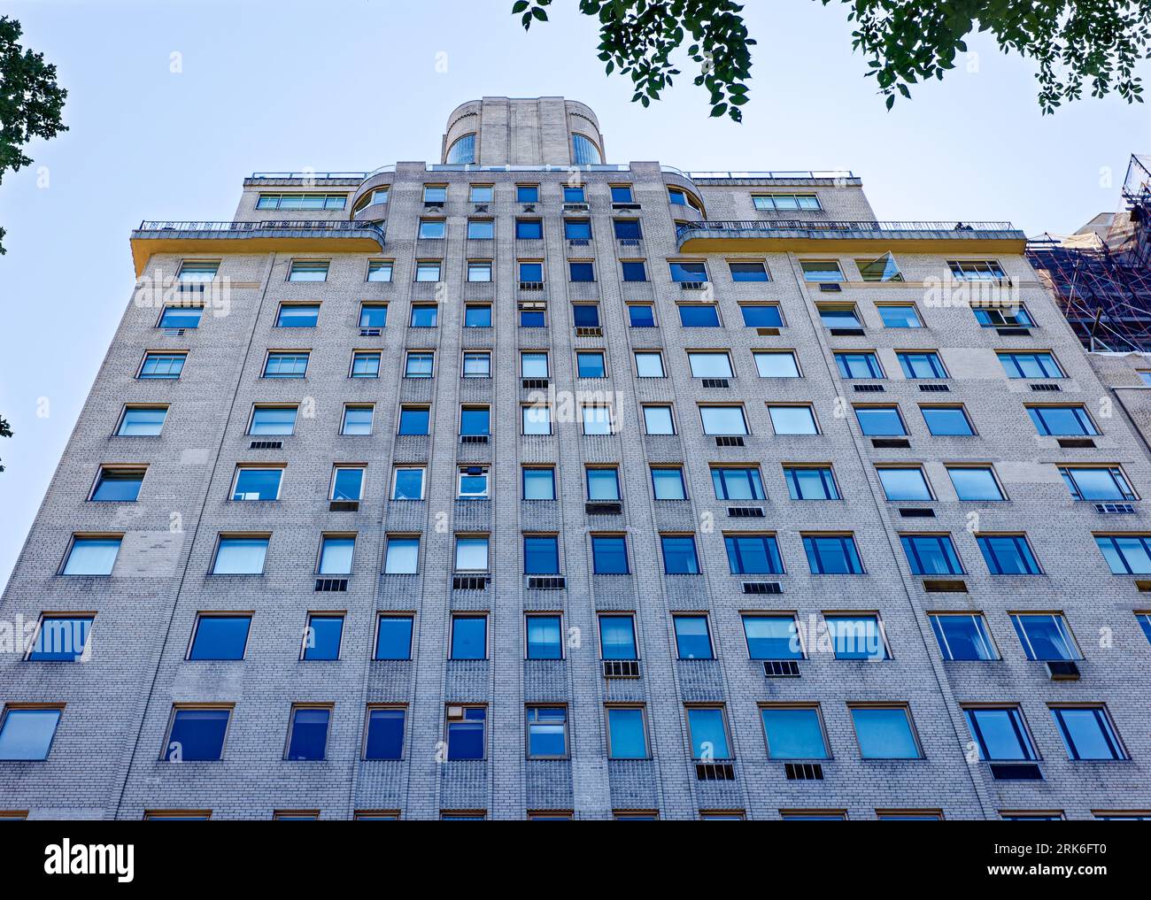 Stone High Rise UES Historic District: Emery Roth designed 875 Fifth Avenue, a ...