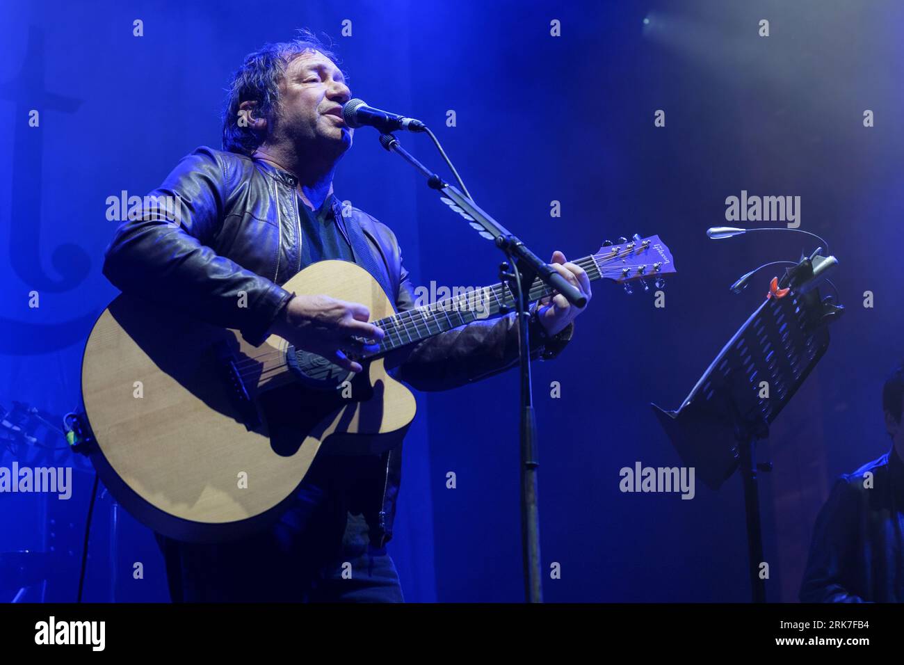 Simon Fowler of Ocean Colour Scene performing at the Weyfest Music Festival, August 19, 2023 Stock Photo