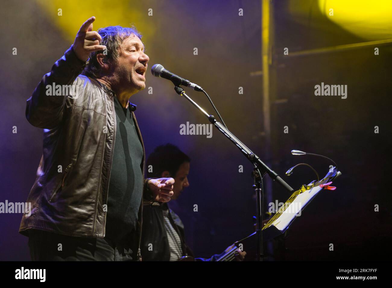 Simon Fowler of Ocean Colour Scene performing at the Weyfest Music Festival, August 19, 2023 Stock Photo