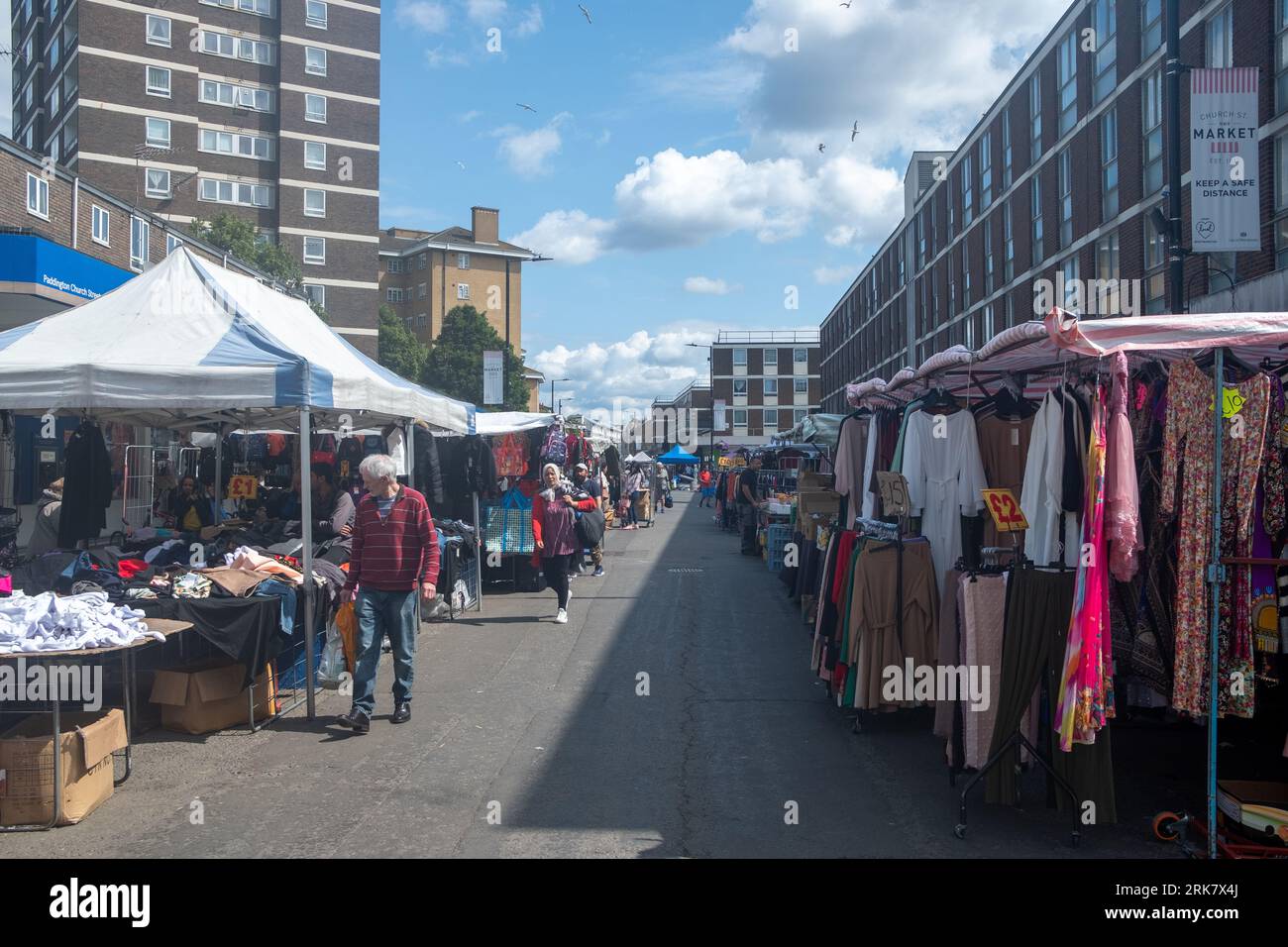 Edgware road shops hires stock photography and images Alamy