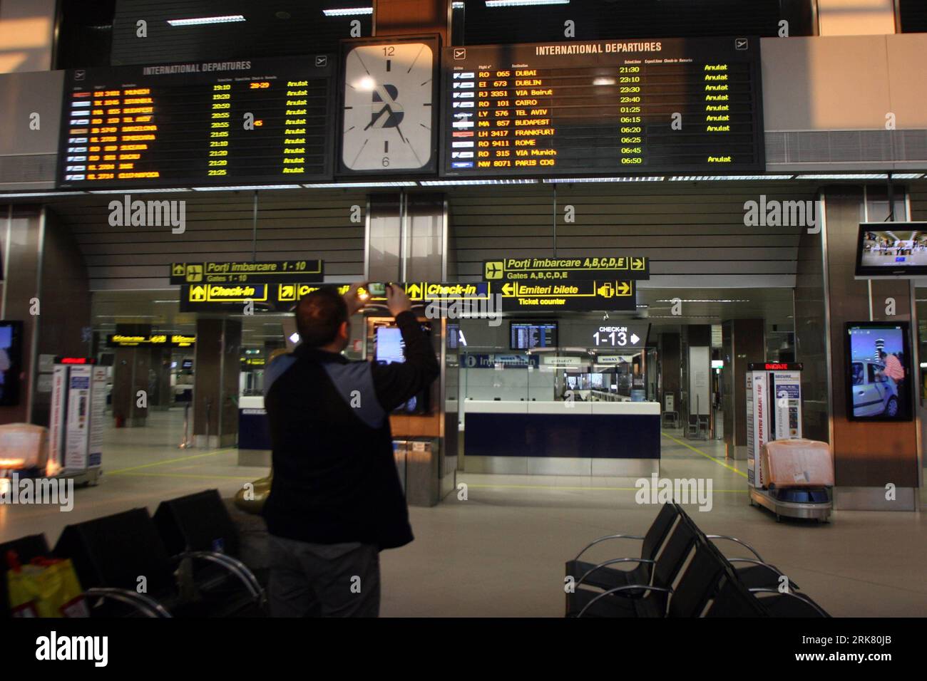 100418 -- BUCHAREST, April 18, 2010 Xinhua -- Photo taken on April 17, 2010 shows the inside view of the Henri Coanda International Airport in Bucharest, capital of Romania. The country closed its airspace at 1500 GMT Saturday with the ash cloud expected to cover the whole country starting around 1800 GMT. Xinhua/Gabriel Petrescu yy 2ROMANIA-AIRSPACE-CLOSURE PUBLICATIONxNOTxINxCHN Stock Photo