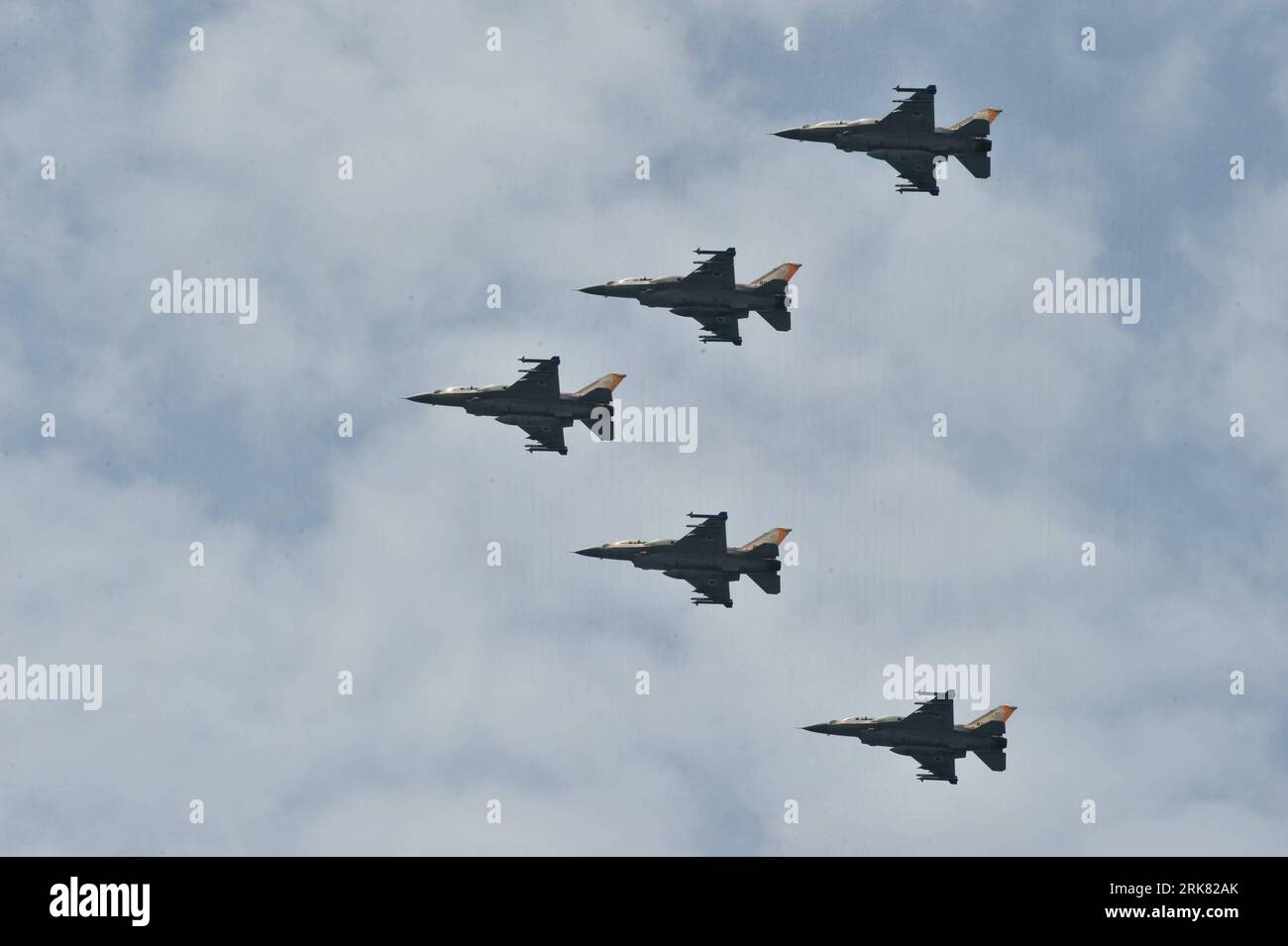 Militar f hi-res stock photography and images - Page 7 - Alamy