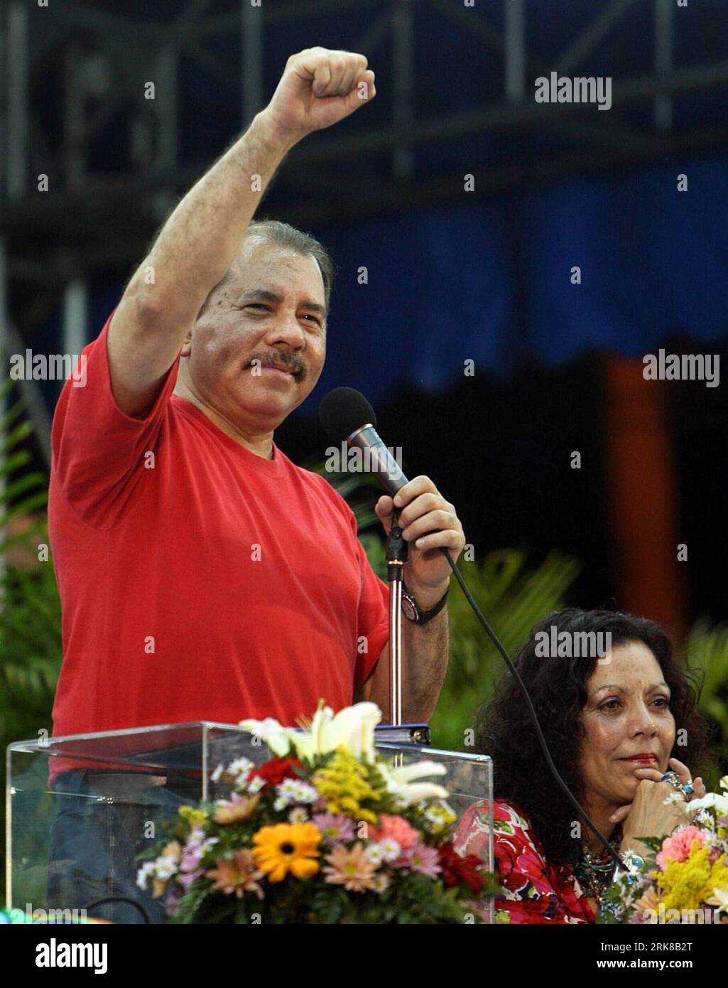 100501 -- MANAGUA, May 1, 2010 Xinhua -- Nigaragua s President Daniel Ortega speaks at a grand rally marking the May Day in Managua, capital of Nigaragua, on Friday, April 30, 2010. Xinhua/Cesar Perez dyw NIGARAGUA-MANAGUA-MAY DAY PUBLICATIONxNOTxINxCHN Stock Photo