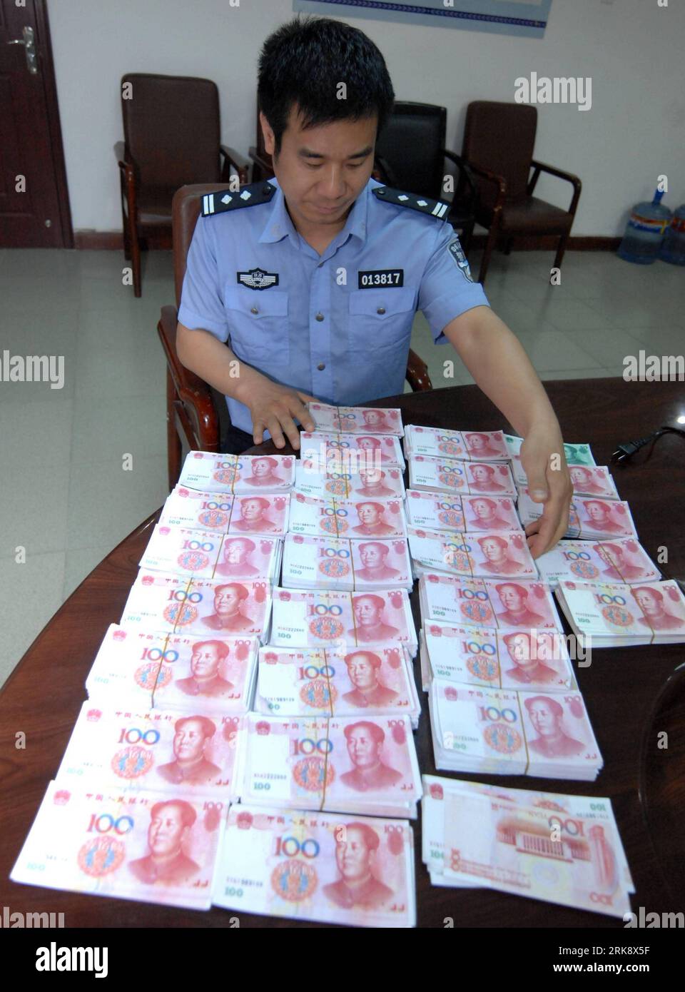 Confiscated money hires stock photography and images Alamy