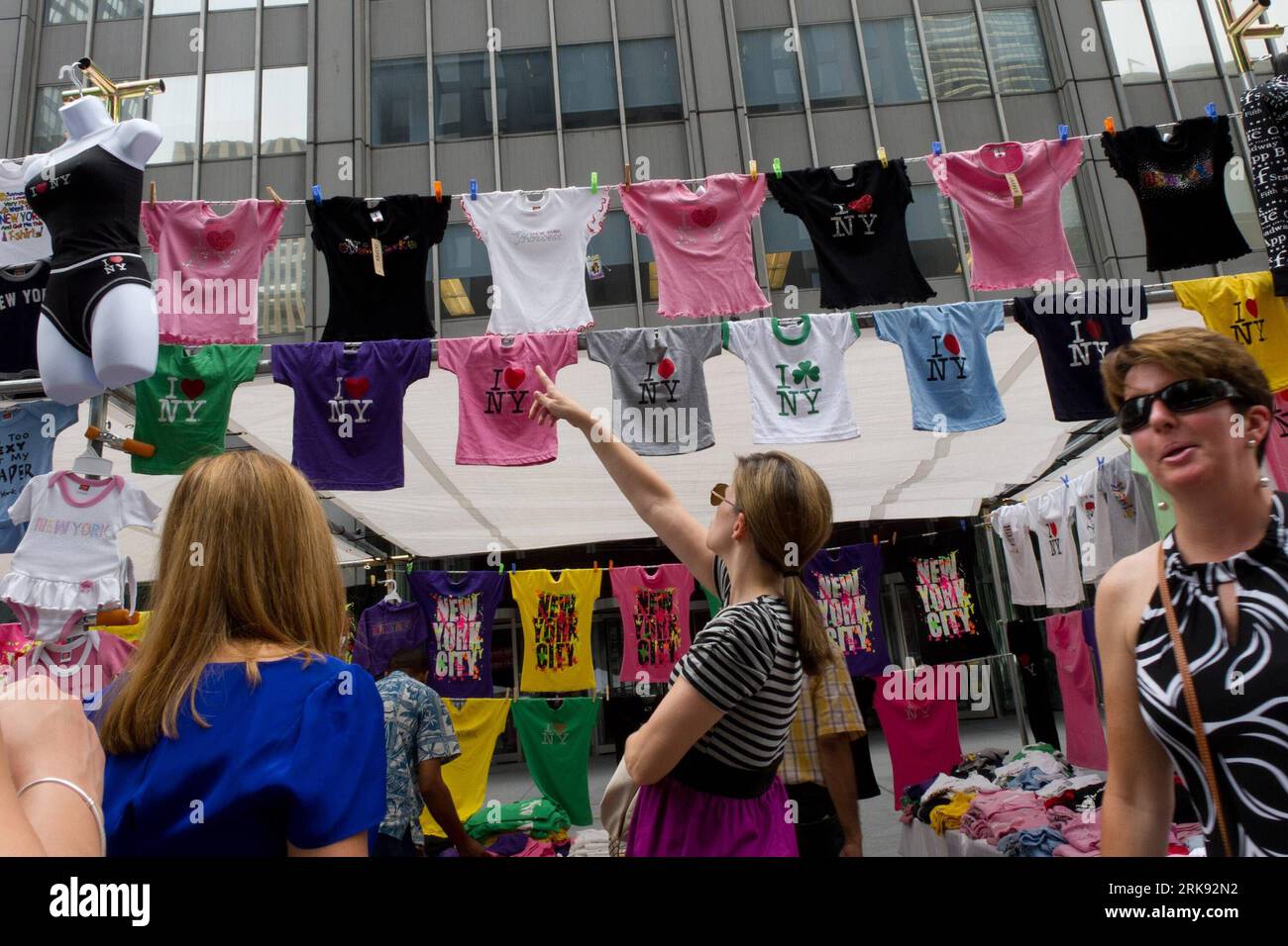 I love ny t shirt hi-res stock photography and images - Alamy