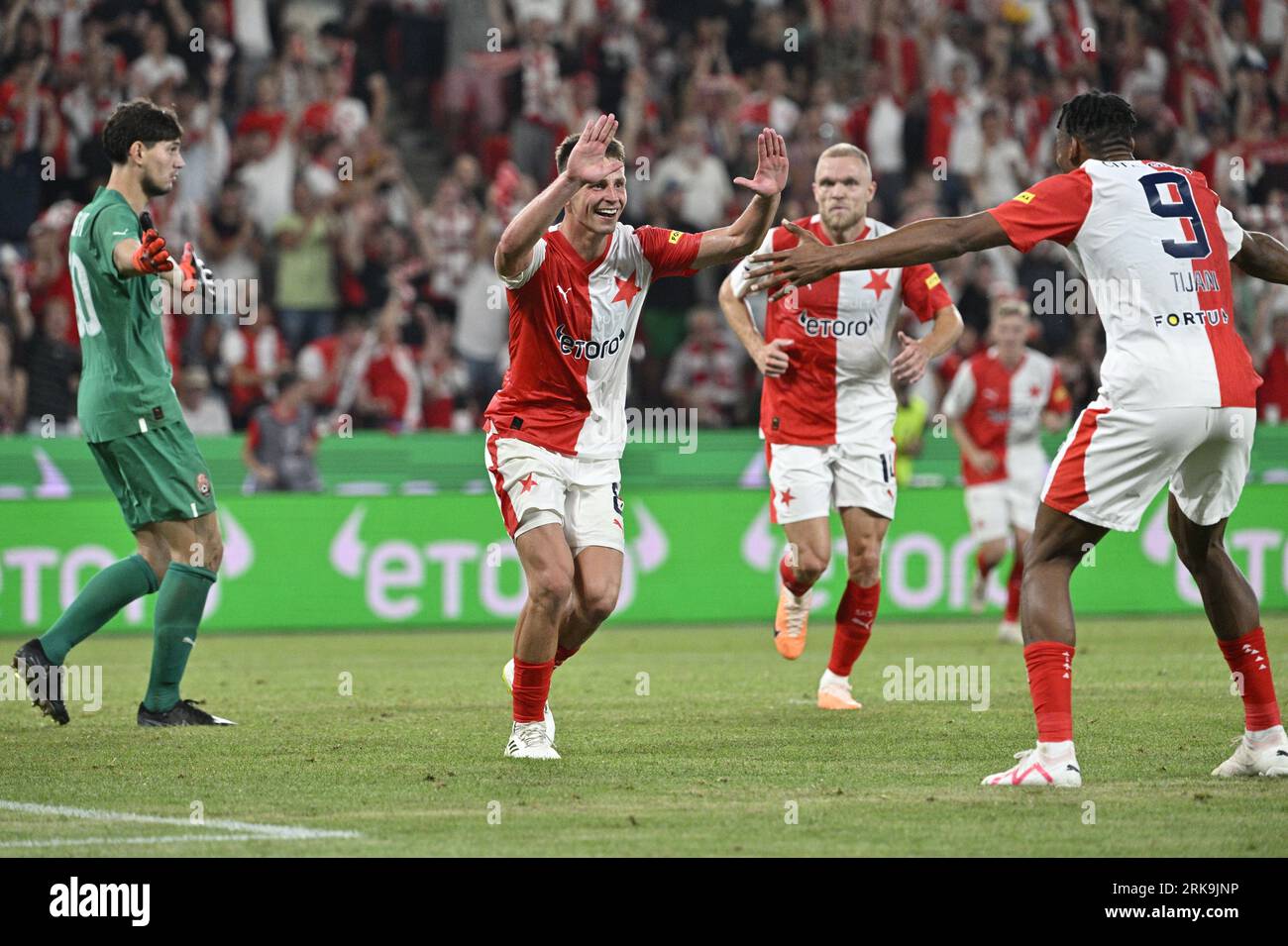 Champions League: Fiorentina 2-2 Slavia Prague