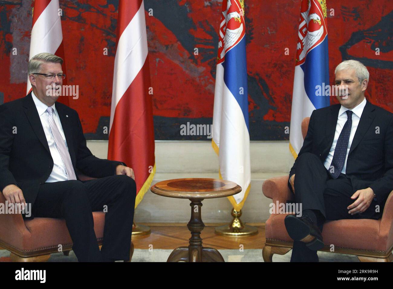 Bildnummer: 54226152  Datum: 13.07.2010  Copyright: imago/Xinhua (100713) -- BELGRADE, July 13, 2010 (Xinhua) -- President of Serbia Boris Tadic (R) meets with his Latvian counterpart Valdis Zatlers in Belgrade on July 13, 2010. (Xinhua/Marko Rupena) (Serbia Out) (1)SERBIA-BELGRADE-LATVIA-PRESIDENT-VISIT PUBLICATIONxNOTxINxCHN Politik People kbdig xub 2010 quer premiumd xint     Bildnummer 54226152 Date 13 07 2010 Copyright Imago XINHUA  Belgrade July 13 2010 XINHUA President of Serbia Boris Tadic r Meets With His Latvian Part Valdis Zatlers in Belgrade ON July 13 2010 XINHUA Marko Rupena Serb Stock Photo