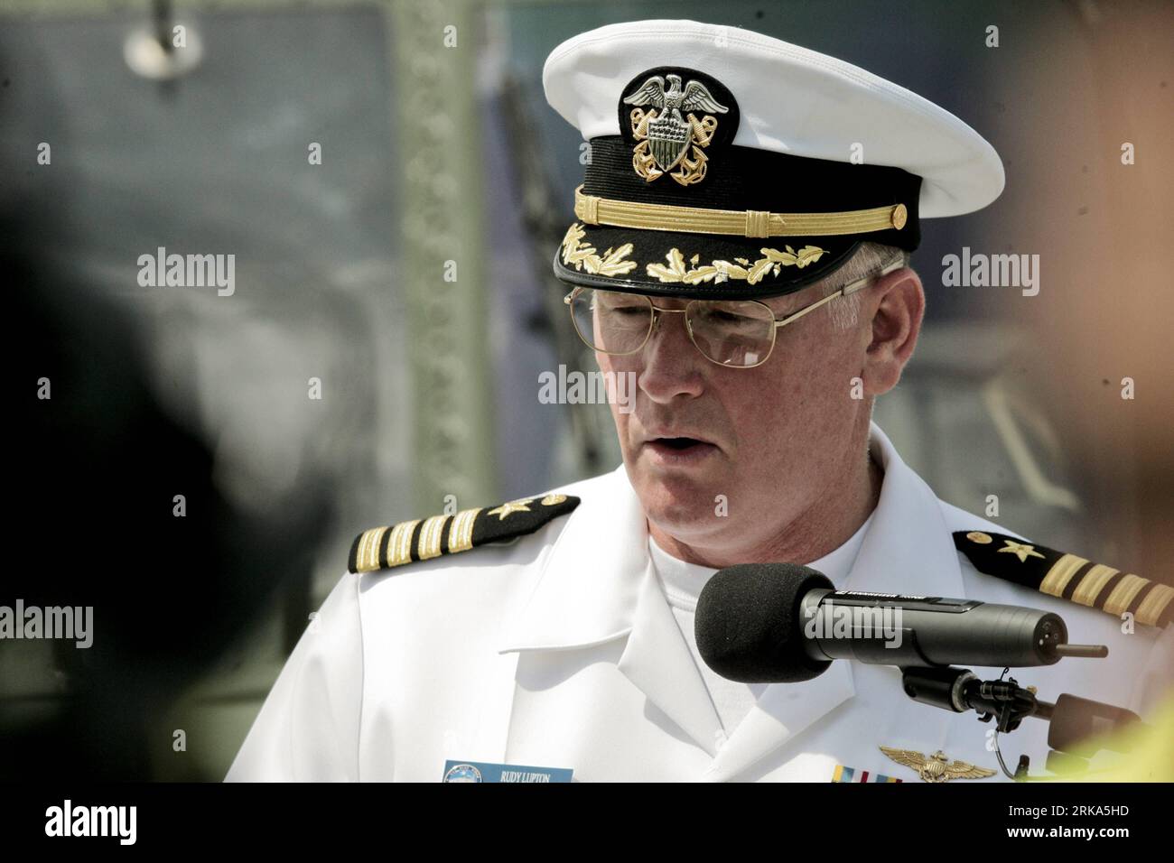 U s navy ship uss hi-res stock photography and images - Alamy