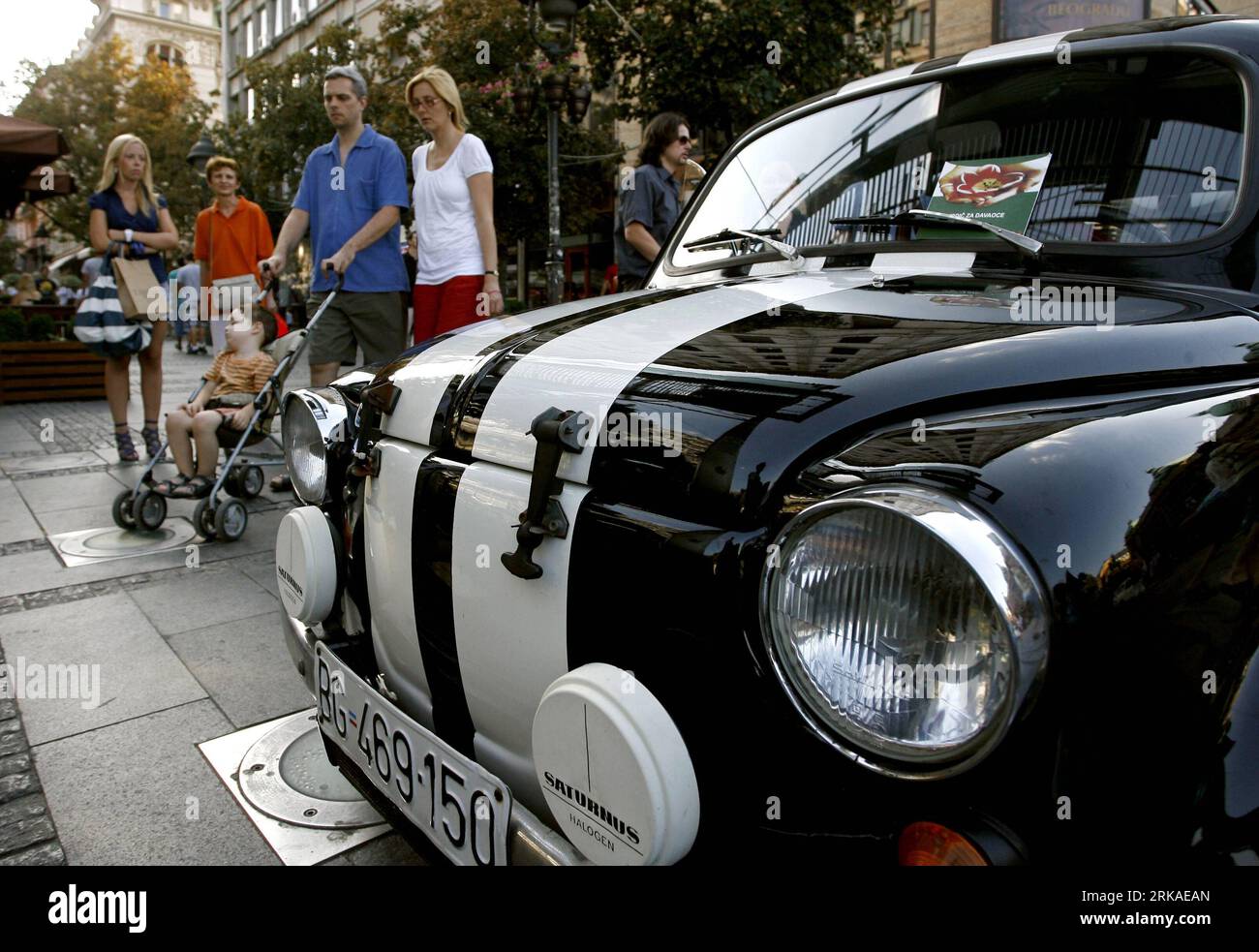 Bildnummer: 54329522  Datum: 22.08.2010  Copyright: imago/Xinhua (100823) -- BELGRADE, Aug. 23, 2010 (Xinhua) -- take look at then Yugoslav cars displayed at Central Square in Belgrade on Aug. 22, 2010. The Zastava 750 car made by the then Yugoslavian car producer Zavod Crvena Zastava was the then Yugoslavian version of Fiat 600 under license from 1955 to 1985. The cars are still widely available in Serbia, Montenegro, and Bosnia and Herzegovina. (Xinhua)(Serbia Out) SERBIA-BELGRADE-OLD CARS-DISPLAY PUBLICATIONxNOTxINxCHN Wirtschaft Gesellschaft Oldtimer Auto Ausstellung kbdig xub 2010 quer  o Stock Photo