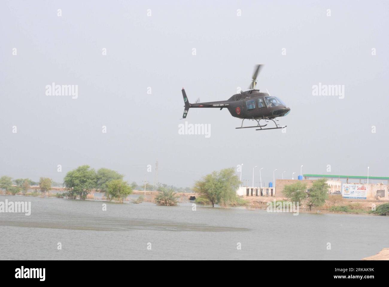 Bildnummer: 54392167  Datum: 02.09.2010  Copyright: imago/Xinhua (100902) -- BALOCHISTAN, Sept. 2, 2010 (Xinhua) -- A helicopter flies over the flood-hit area in Dera Murad Jamali, Balochistan, southwest Pakistan, Sept. 2, 2010. The month-long devastating floods, the worst in Pakistan s history, have killed at least 1,710 and affected over 20 million others. (Xinhua/Iqbal Hussain)(wjd) PAKISTAN-BALOCHISTAN-FLOODS PUBLICATIONxNOTxINxCHN Gesellschaft Naturkatatstrophe Überschwemmung Hochwasser Flut kbdig xdp 2010 quer     Bildnummer 54392167 Date 02 09 2010 Copyright Imago XINHUA  Balochistan Se Stock Photo