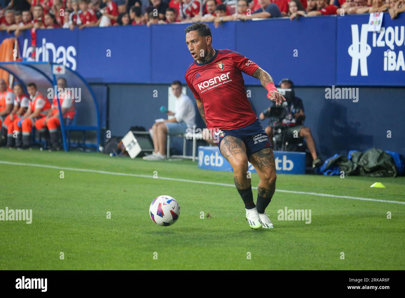 Pamplona, Spain, 24th August, 2023: CA Osasuna's player Ezequiel Avila (9) controls the ball during the first leg match of the 2023-24 UEFA Europa Conference League Preliminary Round between CA Osasuna and Club Brugge at Estadio de El Sadar, in Pamplona, on August 24, 2023. Credit: Alberto Brevers / Alamy Live News. Stock Photo