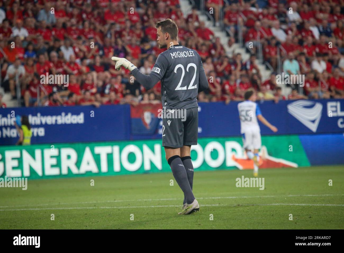 Pamplona, Spain, 24th August, 2023: Club Brugge's goalkeeper, Simon Mignolet (22) scolds during the first leg match of the previous round of the UEFA Europa Conference League 2023-24 between CA Osasuna and Club Brugge at the Estadio from El Sadar, in Pamplona, on August 24, 2023. Credit: Alberto Brevers / Alamy Live News. Stock Photo