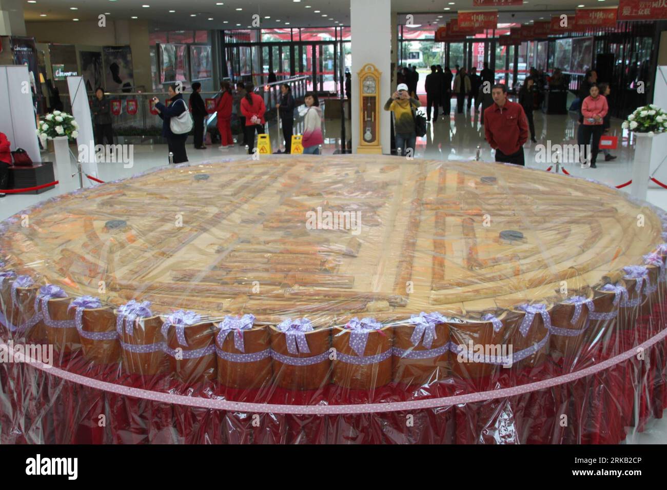 Riesentorte hi-res stock photography and images - Alamy