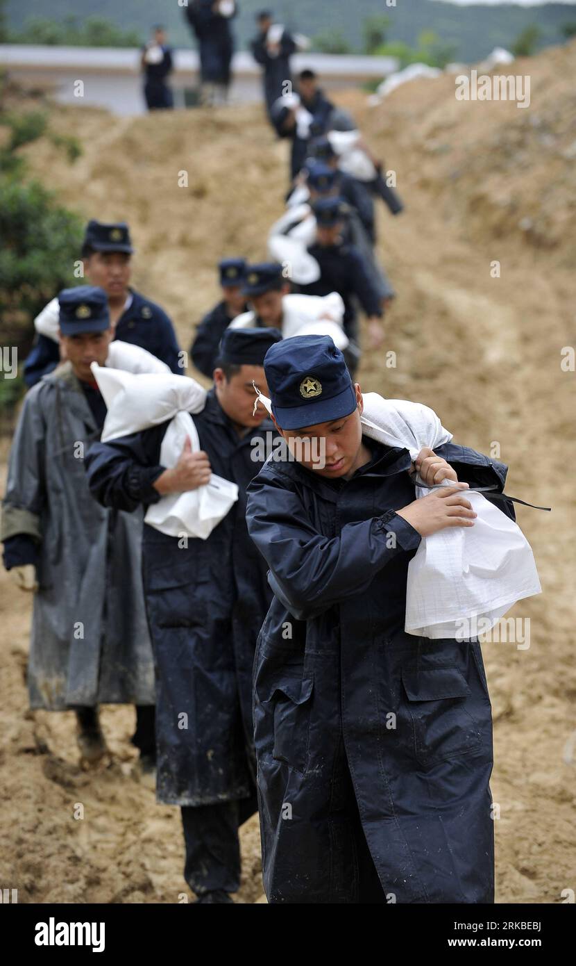 Super soldat hi-res stock photography and images - Alamy