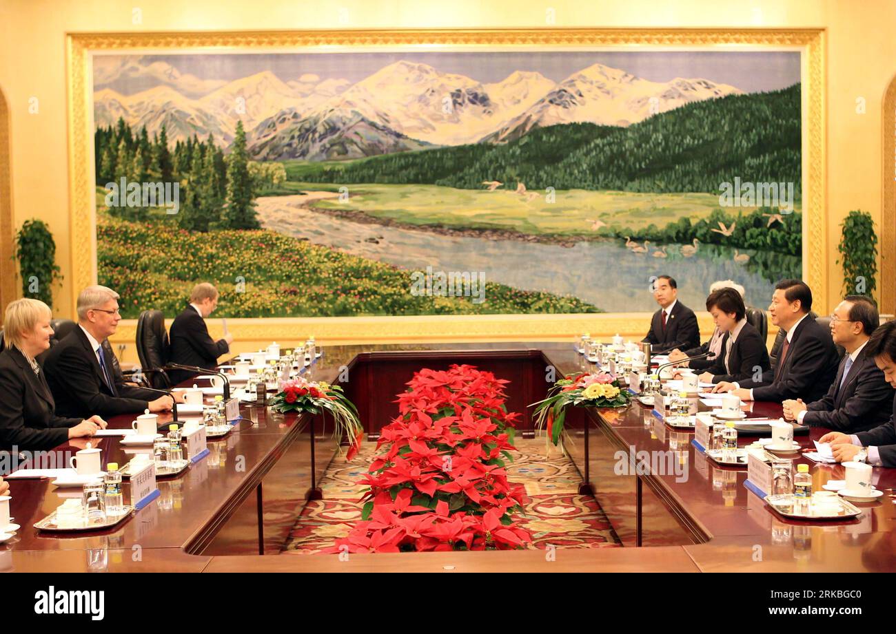 Bildnummer: 54557801  Datum: 22.10.2010  Copyright: imago/Xinhua (101022) -- BEIJING, Oct. 22, 2010 (Xinhua) -- Chinese Vice President Xi Jinping (3rd R) holds talks with Latvian President Valdis Zatlers (2nd L) in Beijing, capital of China, Oct. 22, 2010. (Xinhua/Ding Lin) (hdt) CHINA-XI JINPING-LATVIA-VALDIS ZATLERS-MEETING (CN) PUBLICATIONxNOTxINxCHN Politik People kbdig xub 2010 quer     Bildnummer 54557801 Date 22 10 2010 Copyright Imago XINHUA  Beijing OCT 22 2010 XINHUA Chinese Vice President Xi Jinping 3rd r holds Talks With Latvian President Valdis Zatlers 2nd l in Beijing Capital of Stock Photo
