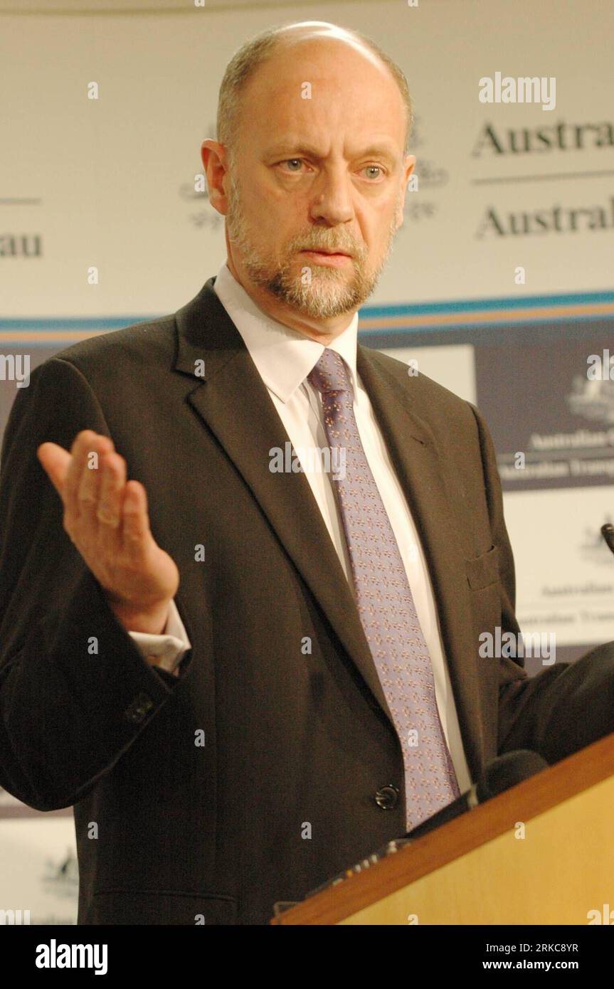 The australian transport safety bureau hi-res stock photography and ...