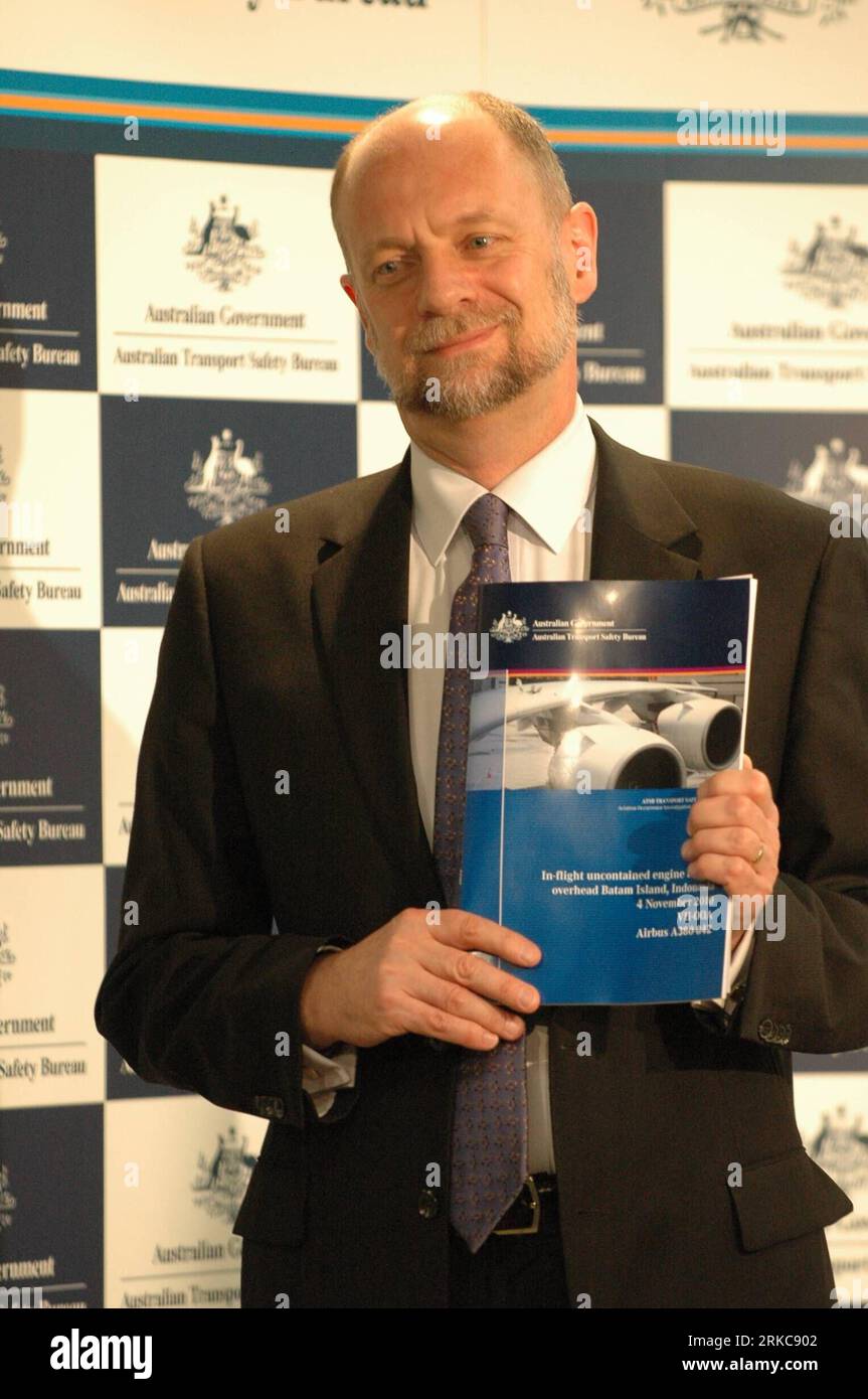 The australian transport safety bureau hi-res stock photography and ...
