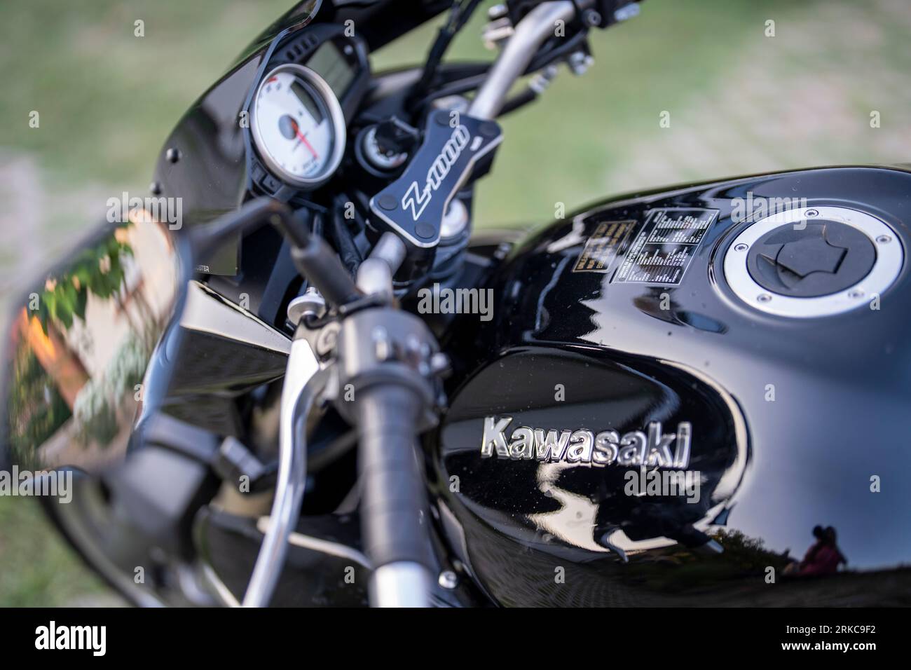 Kawasaki z1000 best sale chopper
