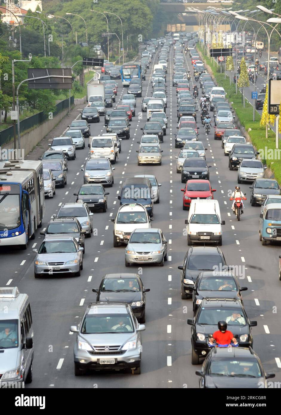 Brief: São Paulo begins widening highway - BNamericas